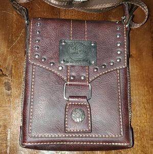 Timberland Brown Leather Crossbody Bag.